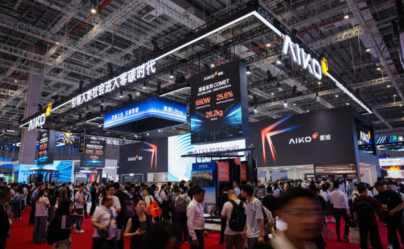 2026 上海 SNEC 光伏展:算电协同 + AI 智能体成全场核心热点